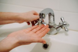 Горячая вода будет отсутствовать по адресам в Октябрьском районе Могилева 14-16 сентября