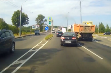 Уступают ли водители дорогу «скорой»: эксперимент в Могилеве (Видео)