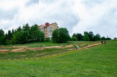 В Печерском лесопарке появится всесезонная тюбинговая трасса