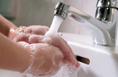 В микрорайоне "Соломинка" горячую воду отключили всего на 4 дня