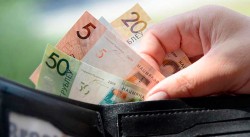 Размер минимальной зарплаты с октября 2022 года увеличен на 88 копеек