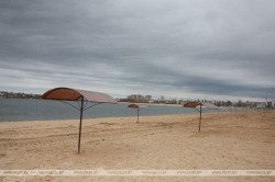 Пляж на Святом озере в Могилеве готовится к сезону и наплыву в 6000 человек