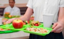 Оплата за питание в школах вырастет на 5% с начала октября