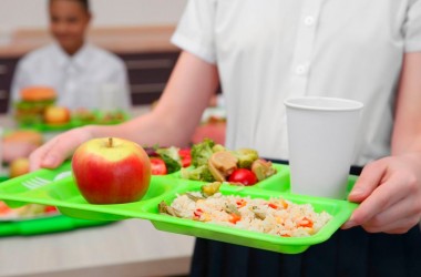Оплата за питание в школах вырастет на 5% с начала октября