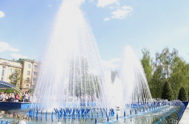 Открытие сезонных вечеров отдыха в сквере 40-летия Победы переносится на конец июня