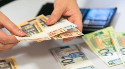 С 1 января  изменения в соцсфере - минималка, пенсионный возраст и стаж, условия для многодетных