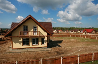 Строительство индивидуальных жилых домов и дач имеет конкретные сроки