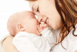 Более чем на 2,5 года увеличился средний возраст женщин Могилевщины, родивших первенцев