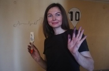 Арт-объекты в благодарность медикам в подъездах их домов
