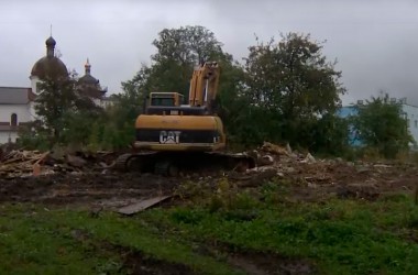 В парке «Подниколье» строят большую автопарковку (Видео)
