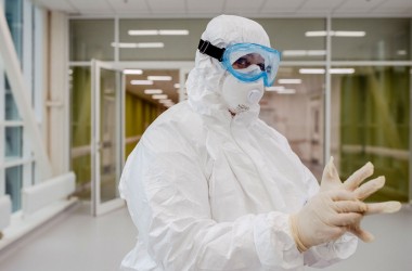 Постановление Минздрава: кто должен проходить освидетельcтвование на COVID-19 и ходить на работе в маске