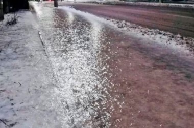 ГАИ призывает водителей к предельной осторожности на дорогах