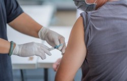Поликлиники Могилева начали предварительную запись на прививку против Covid-19