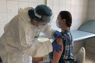Привившиеся против COVID-19 могилевчане через 6 месяцев могут пройти ревакцинацию