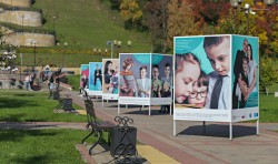 Фотовыставка о школьных буднях детей с инвалидностью открылась в парке «Подниколье»