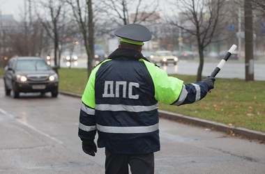 При проверке ГАИ теперь нужно предъявлять только два документа