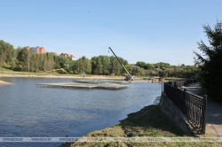 На Дубровенке обустраивают зону с фонтаном и арт-объектами