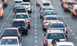 С 2024 года автовладельцам будут выдавать электронные разрешения на участие в дорожном движении