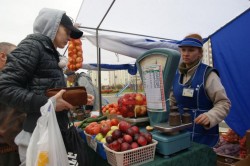 Сельхозярмарка работает в микрорайоне Соломинка Могилева