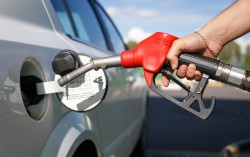 Автомобильное топливо подорожало с 21 сентября