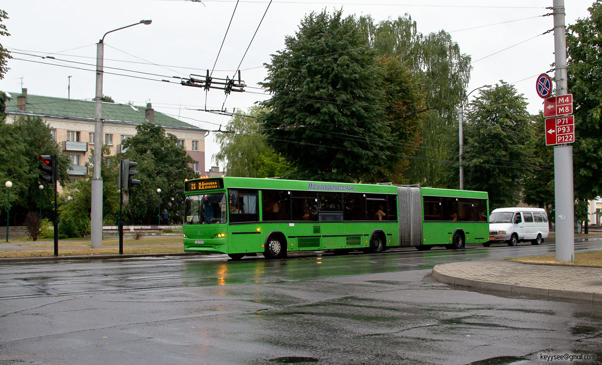 Какие автобусы останавливаются на остановке центральный рынок