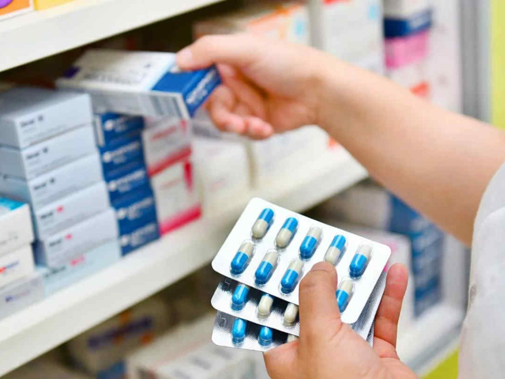 Внесены изменения в Перечень лекарственных препаратов, реализуемых из аптек без рецепта врача